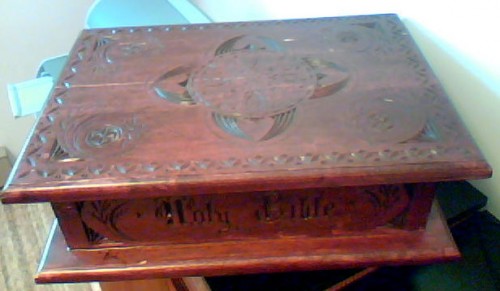 chipcarved Pennsylvana Dutch style Bible box.
American Walnut stain.
Over all size 19" x14"
7" high.